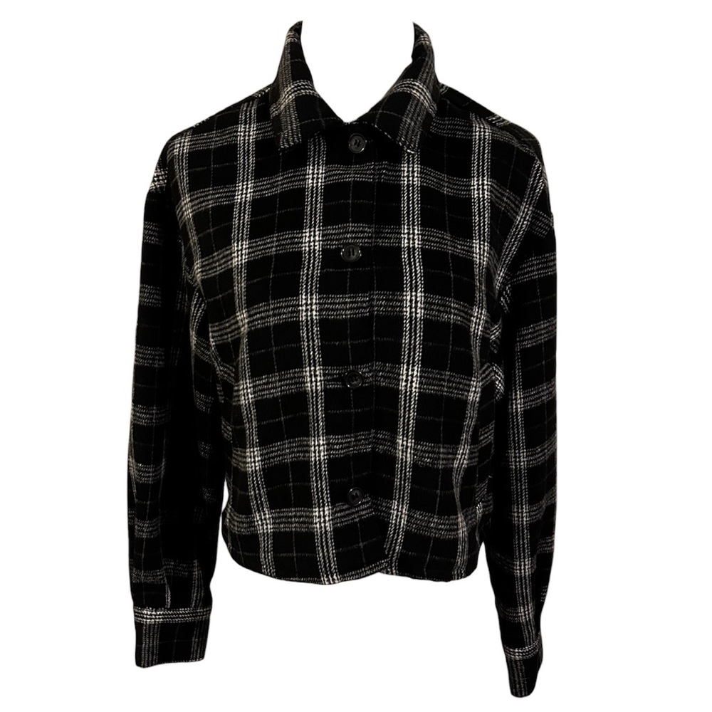 plaid cropped heavyweight button up flannel divided h&m women’s size xs shacket